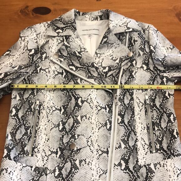 Cupcakes and Cashmere Beatrix Snake Print Moto Jacket - Picture 7 of 17